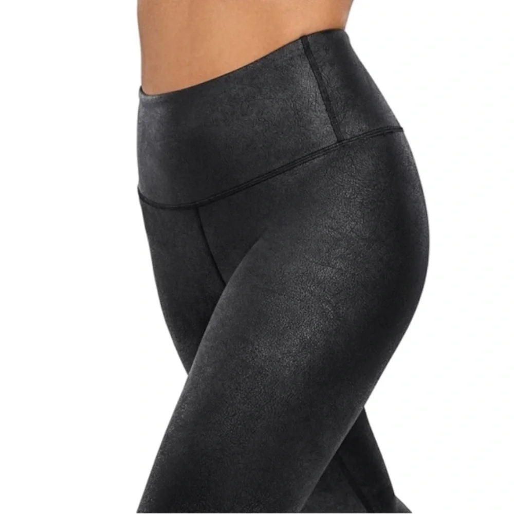 90 Degree By Reflex sleek shiny
